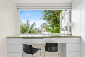 Elegant 1-Bed with Study by Balmain Wharf, Sydney
